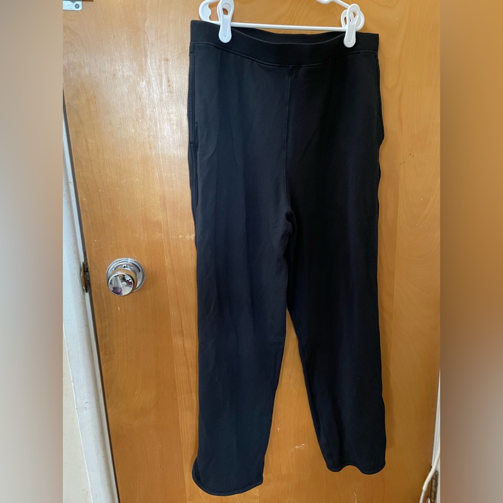 Lululemon Black capris